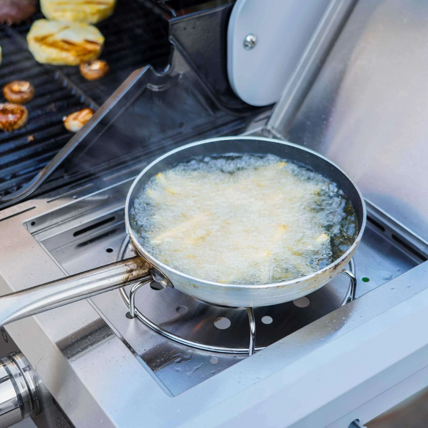 Mesa 415BZ | Stainless Propane Gas Grill Combo 15 Mesa 415BZ | Stainless Propane Gas Grill Combo - Image 13