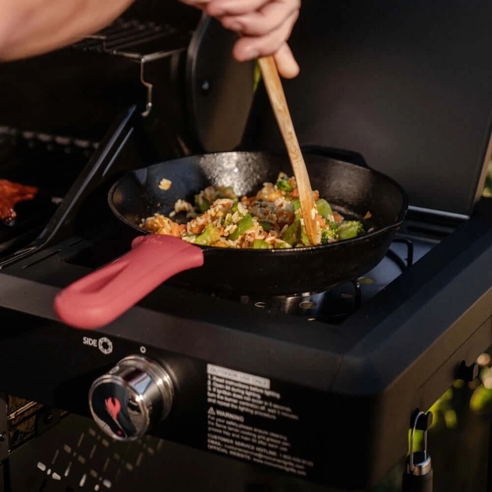 Mesa 325 | Black Propane Gas Grill 12 Mesa 325 | Black Propane Gas Grill - Image 10